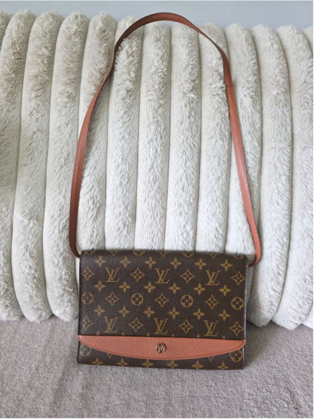 Vintage Louis Vuitton Bordeaux M51797 Monogram Shoulder Bag Clutch